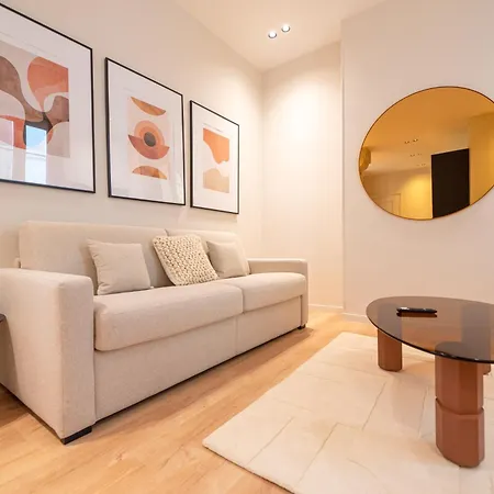 Lovely Flat In The Marais * Parigi