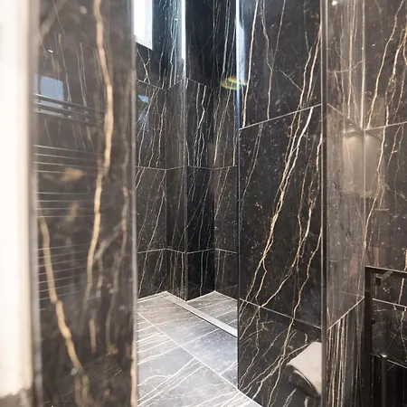 Lovely Flat In The Marais Parigi